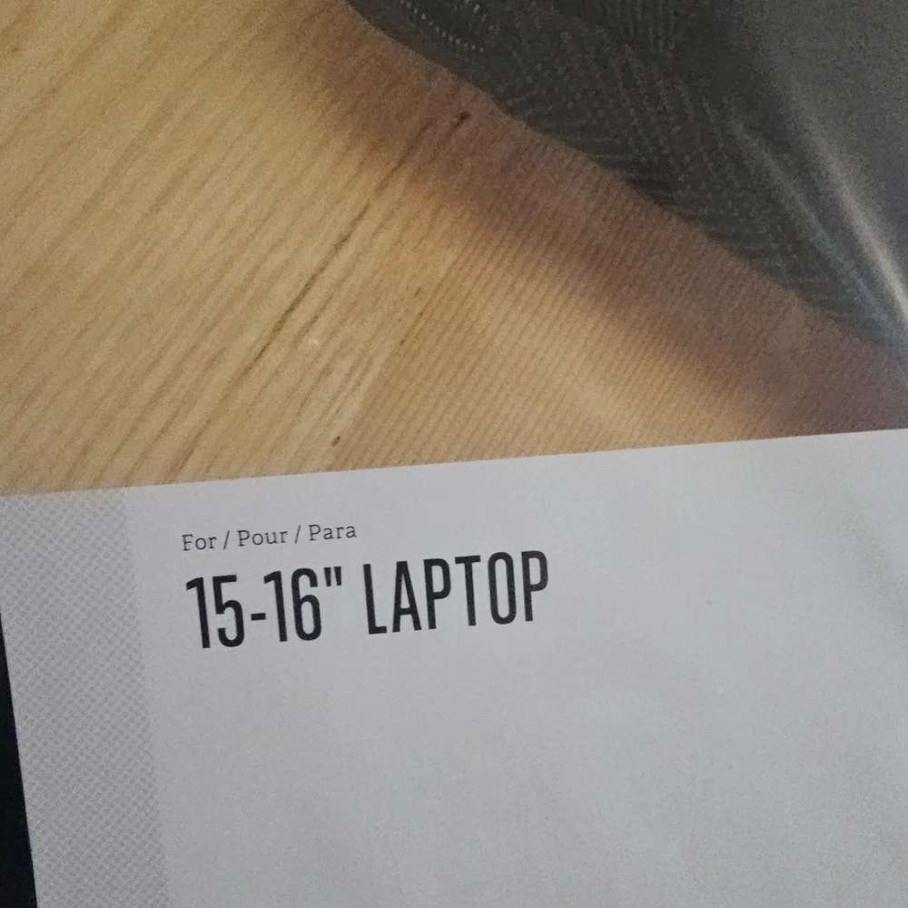 Case Logic LAPS-116 Carrying Case Sleeve for 15